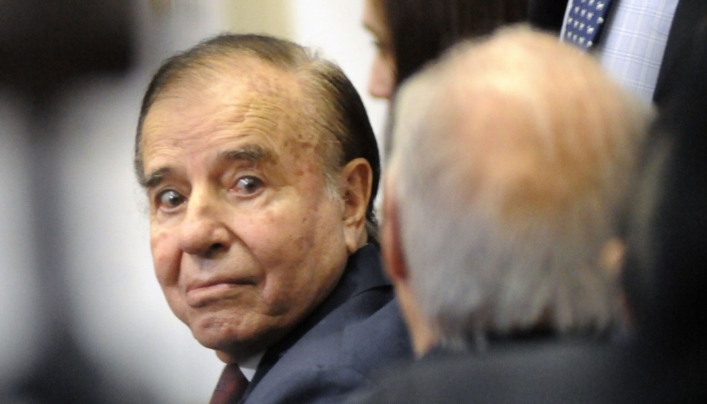 AMIA: Menem presentó un certificado que “no se entendía la letra”