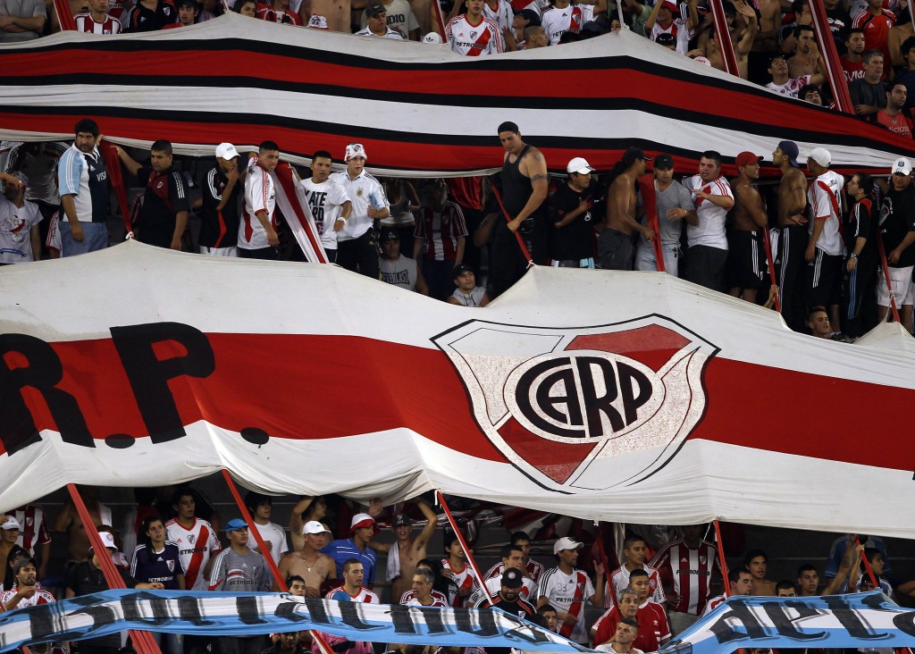 En River hay un molinete libre
