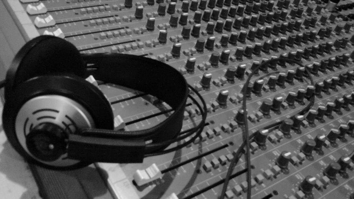 Rivadavia: una radio en ruinas que comienza nueva etapa