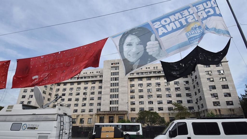 "El chiquero de Comodoro Py"