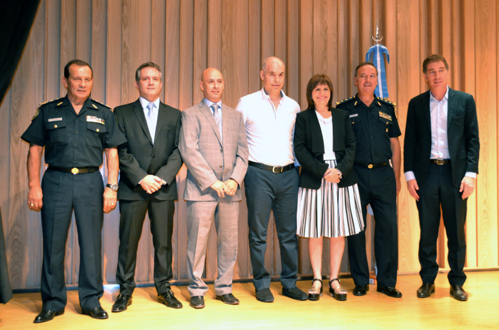 Varios federales en la jura del secretario de Seguridad porteño