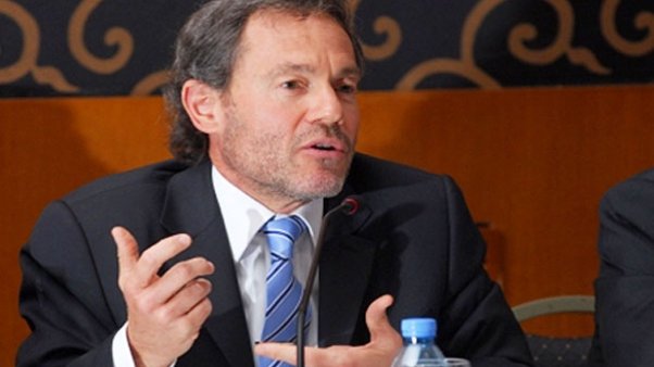 Ferrari explicó en cena privada su pase con Scioli