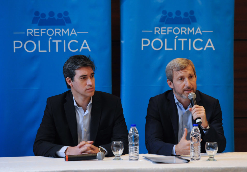 Tensión del gobierno con la justicia electoral