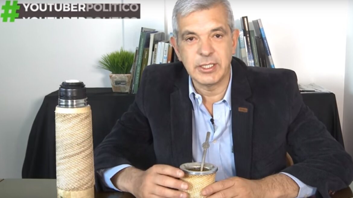 Massa reubicó en la vidriera a Julián Dominguez