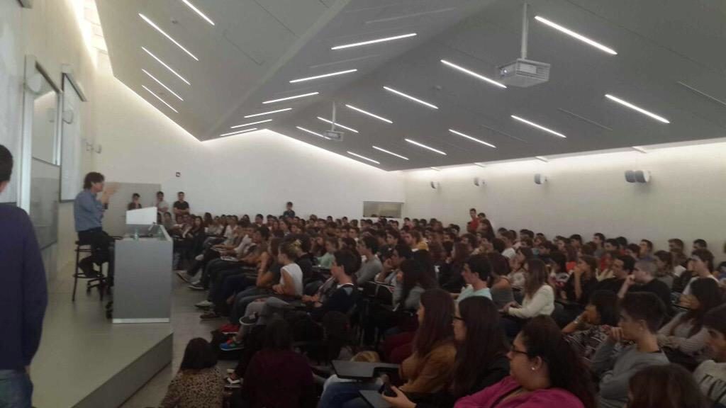 La hija de Larreta pregunta