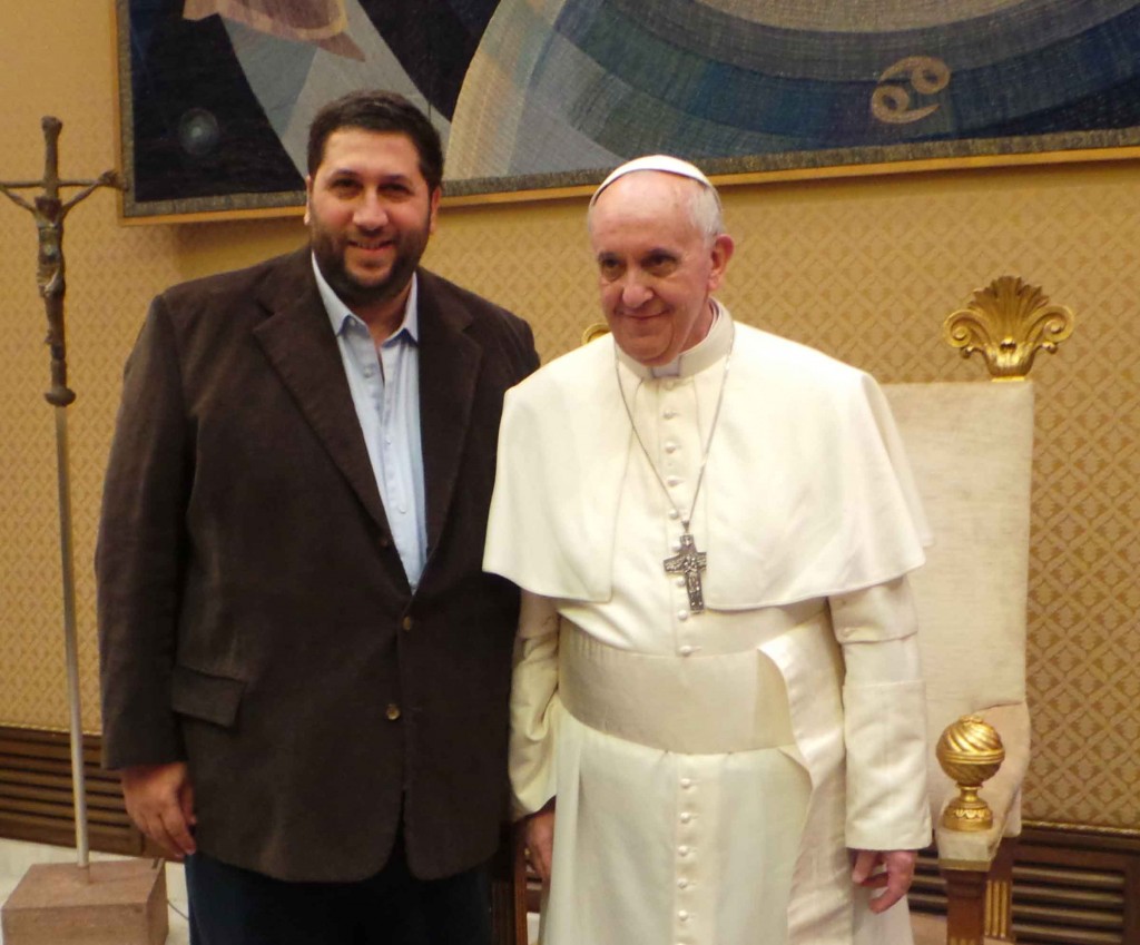 El jefe de asesores de Alberto pudo ver al Papa