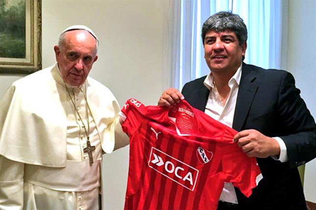Un Moyano con el Papa