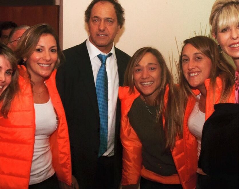 No es Jelinek, conocé quién es la joven que enamoró a Scioli