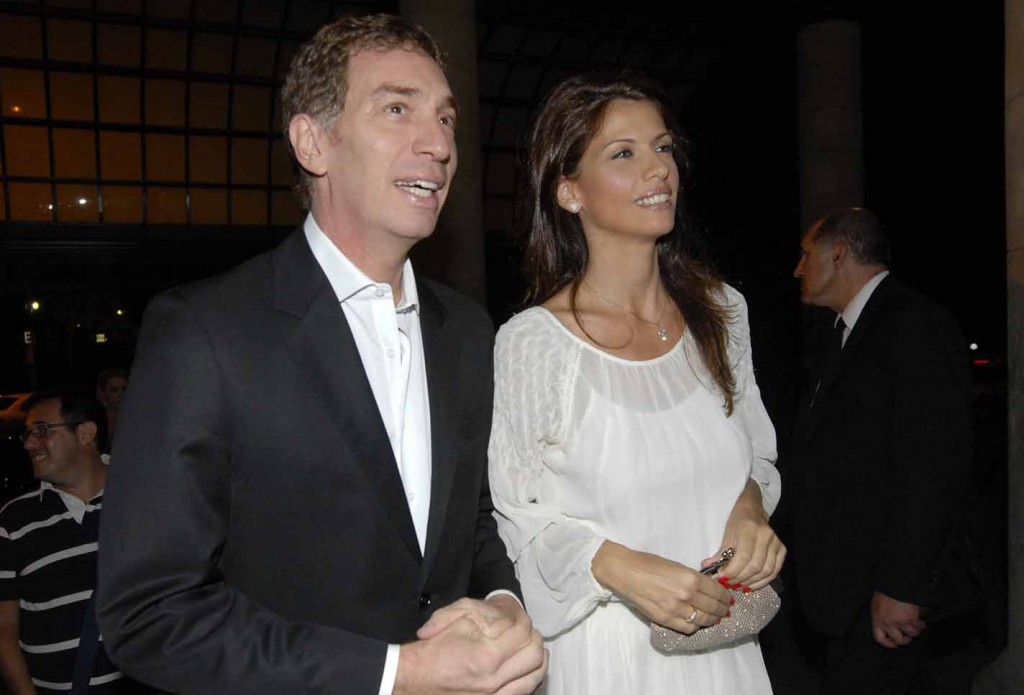 Santilli también se casa en la previa de la campaña
