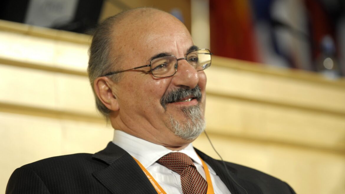 Tomada, embajador en México
