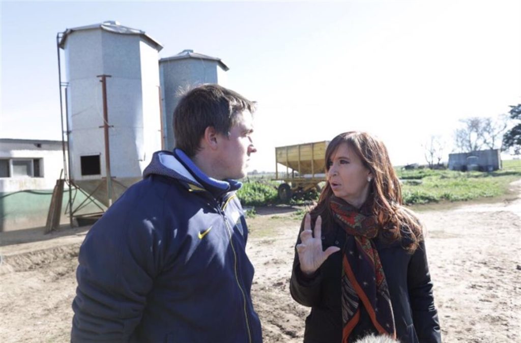 El ex intendente K que llevó a Cristina al tambo tiene múltiples denuncias por corrupción