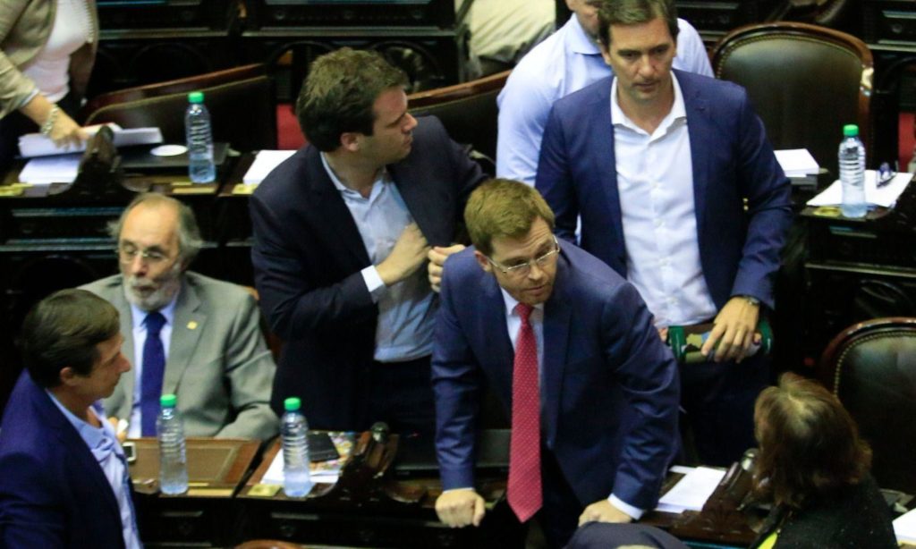 Reforma jubilatoria: el gobierno respira tranquilo, pero el dilema es cómo seguir...