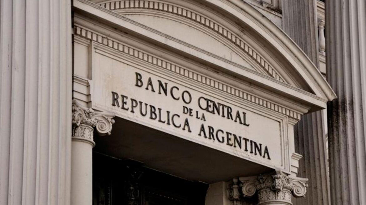 Crisis post PASO: un viernes de infierno plagado de versiones
