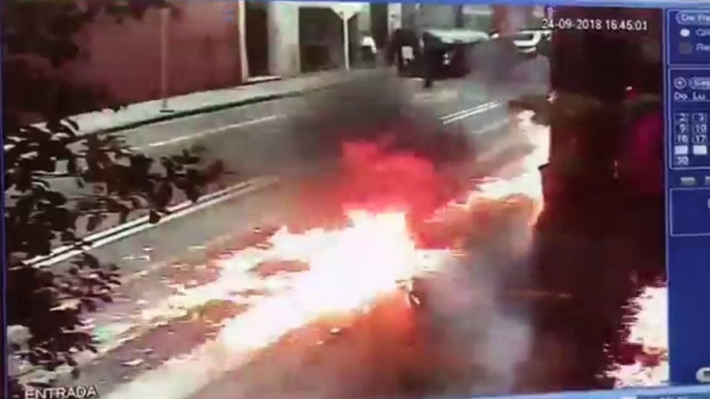 VIDEO. Encapuchados atacaron una sede de Gendarmería