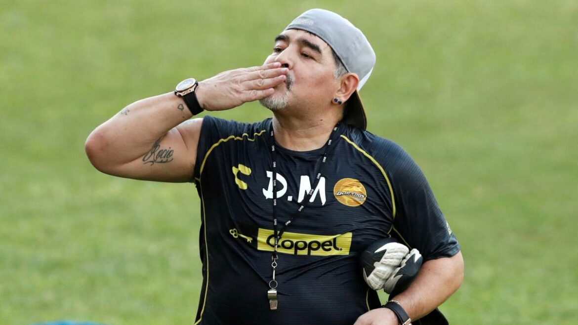 Un cortocircuito con Boca posterga la presentación de la serie de Maradona