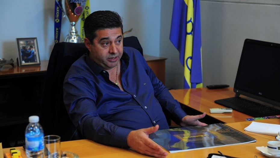 Angelici, picante contra el diario deportivo