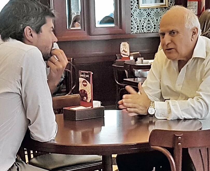 Lifschitz sigue armando cafés por Lavagna