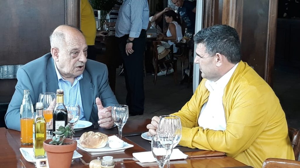 Después de su pelea con Vidal, vino la foto con Olmedo