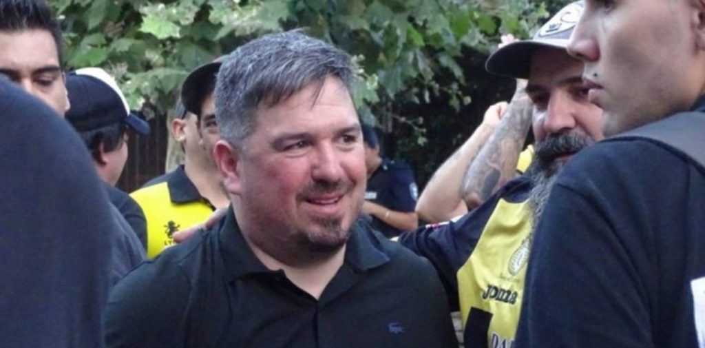 Polémica por la sanción al ex barra que ahora es presidente de un club