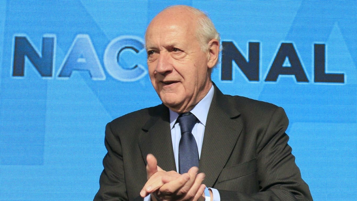 Lavagna hace campaña con la figura de Raúl Alfonsín