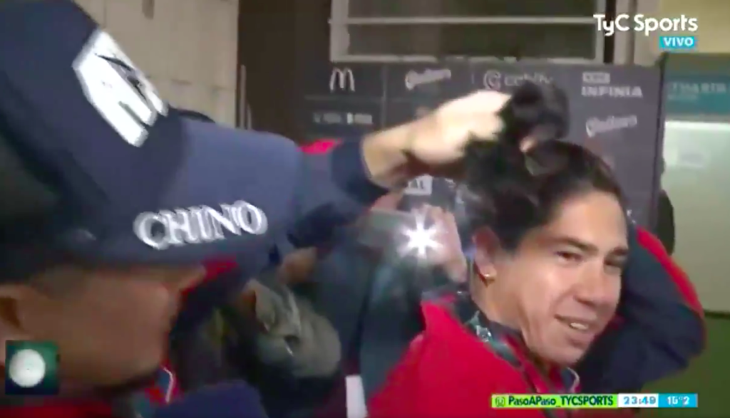 Un jugador de Tigre le mandó un regalito a Pagani