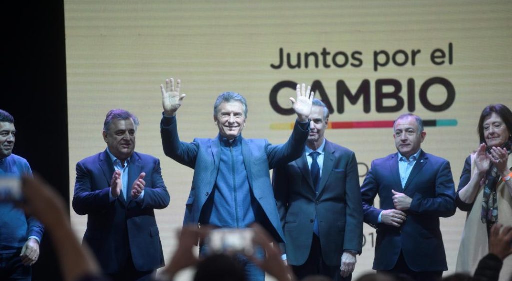 "Tu tiempo ya paso...", dice la letra del cuarteto que le enchufaron a Macri