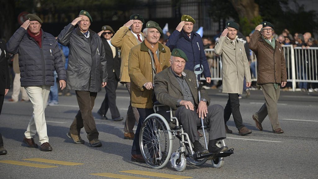 La polémica del desfile fue la presencia de Rico