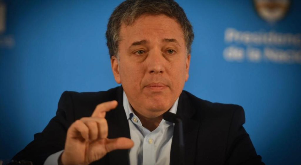 Dujovne quedó afuera para descomprimir