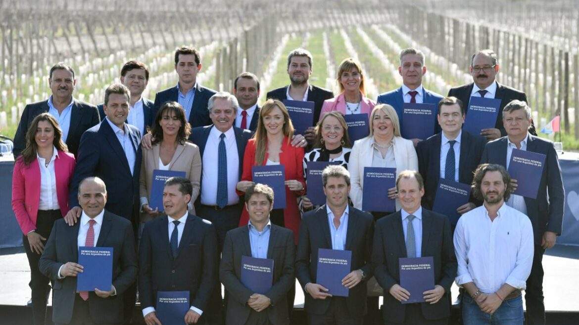 Tregua social y sindical, el plan de arranque de Alberto