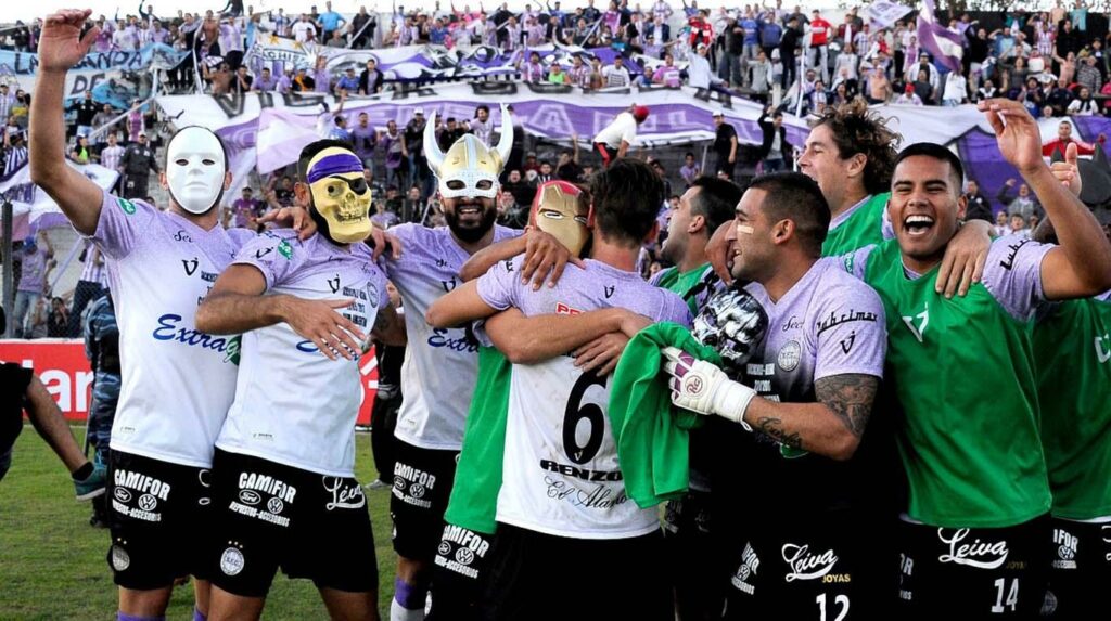 Sacachispas reaccionó con un video