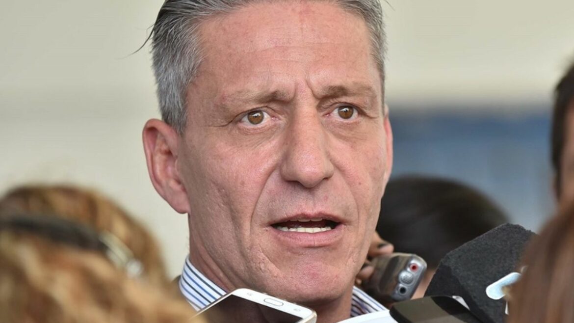 Arcioni fue escrachado por partida doble