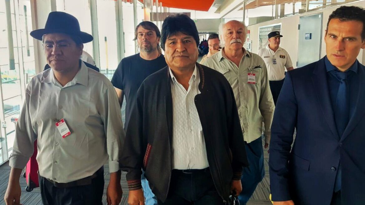 ¿Quién es el sindicalista que recibió a Evo Morales en Ezeiza?