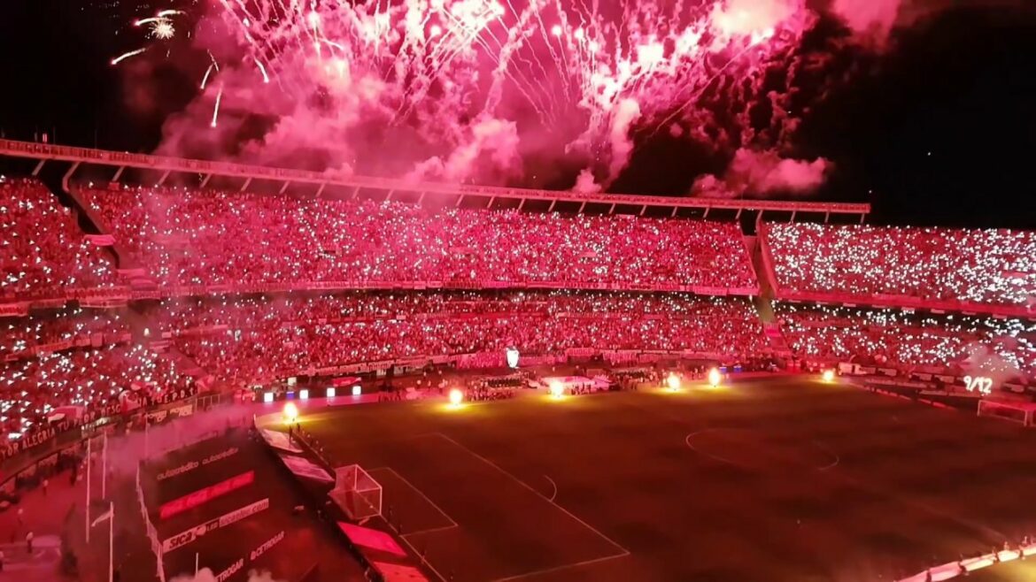 Feministas en contra del nuevo himno riverplatense
