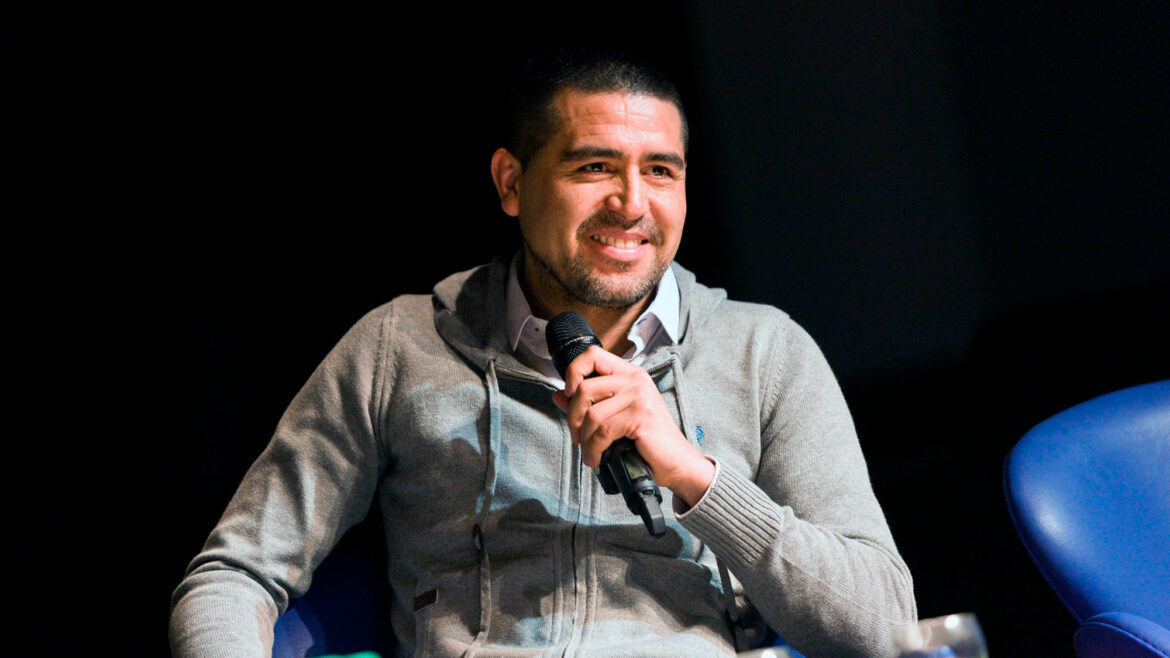 Riquelme y un silencio que molesta