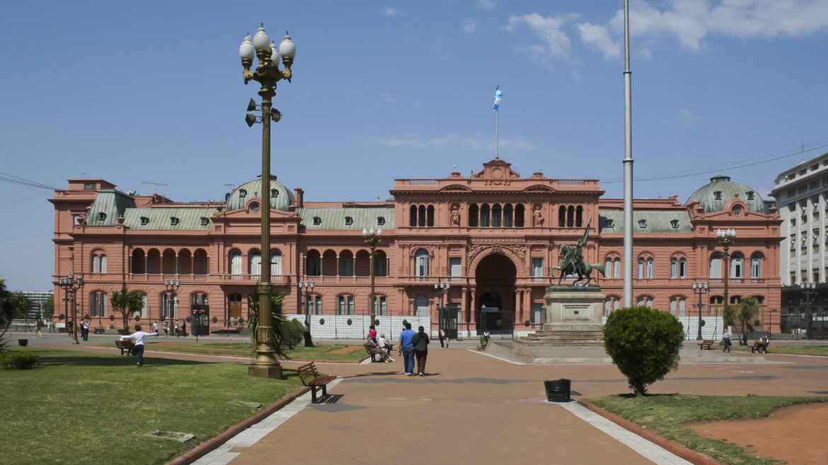 Alberto se quedará sin un asesor