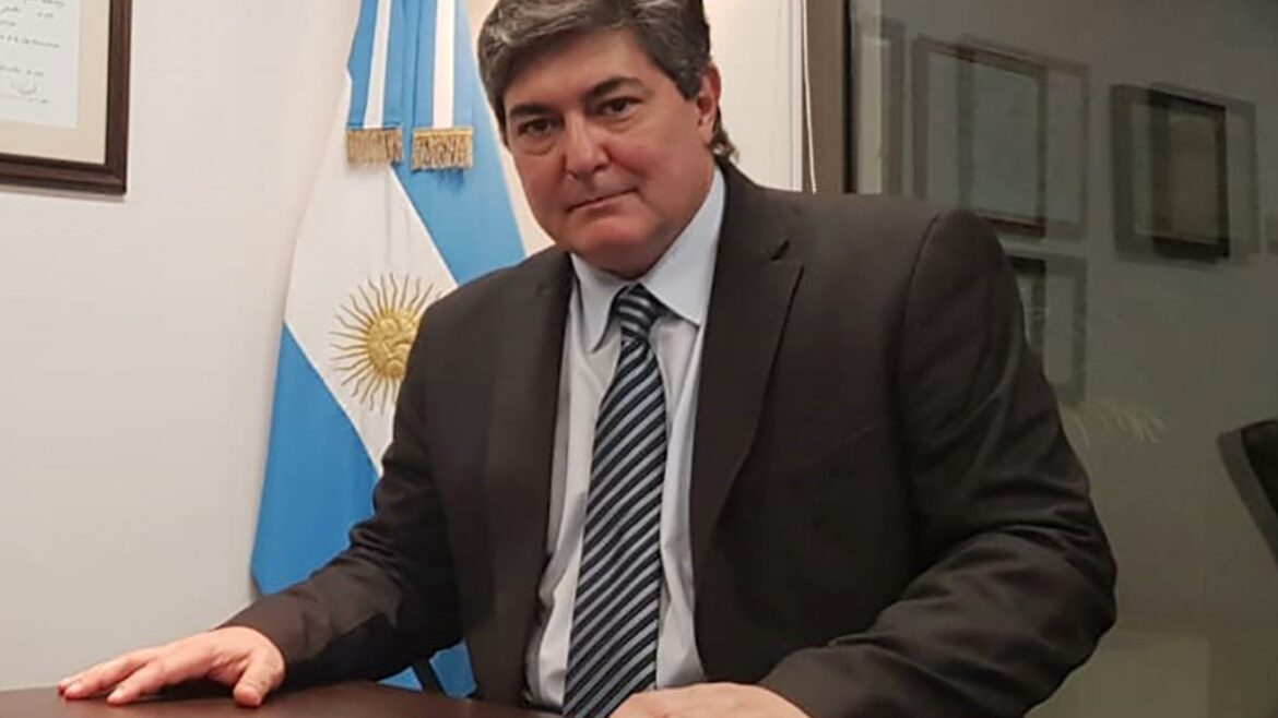 La Primera Dama influyó para el nombramiento del encargado de Energía