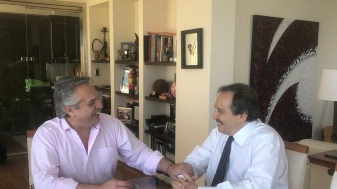 Alfonsín, embajador en España: el archivo incómodo y la posible expulsión de la UCR