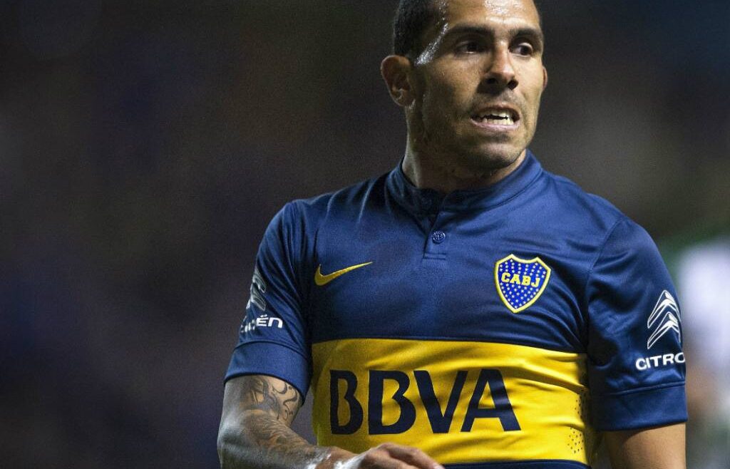 Tevez sería el "canciller" entre Boca y Maradona