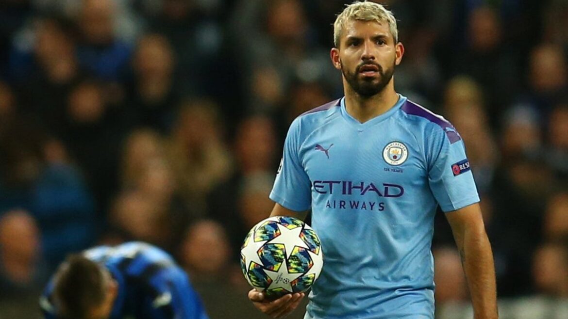 Agüero fue contratado por la BBC para dar clases en Inglaterra