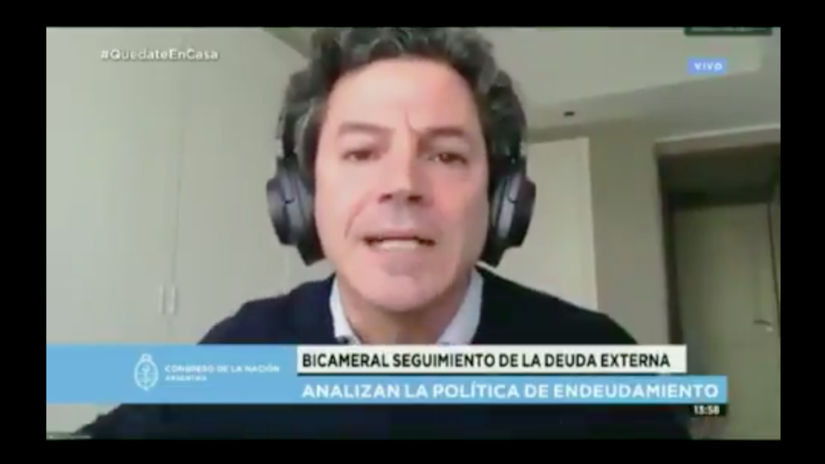 El día que Laspina golpeó la mesa para defender a Macri