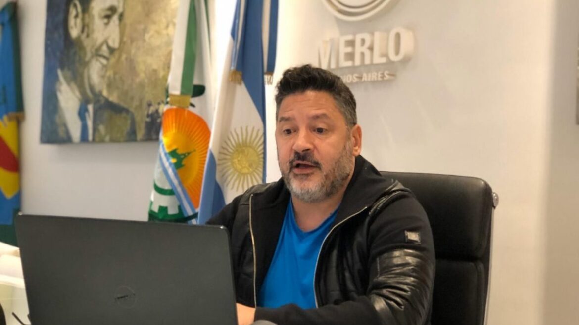 Menéndez reunió al PJ bonarense en un encuentro virtual