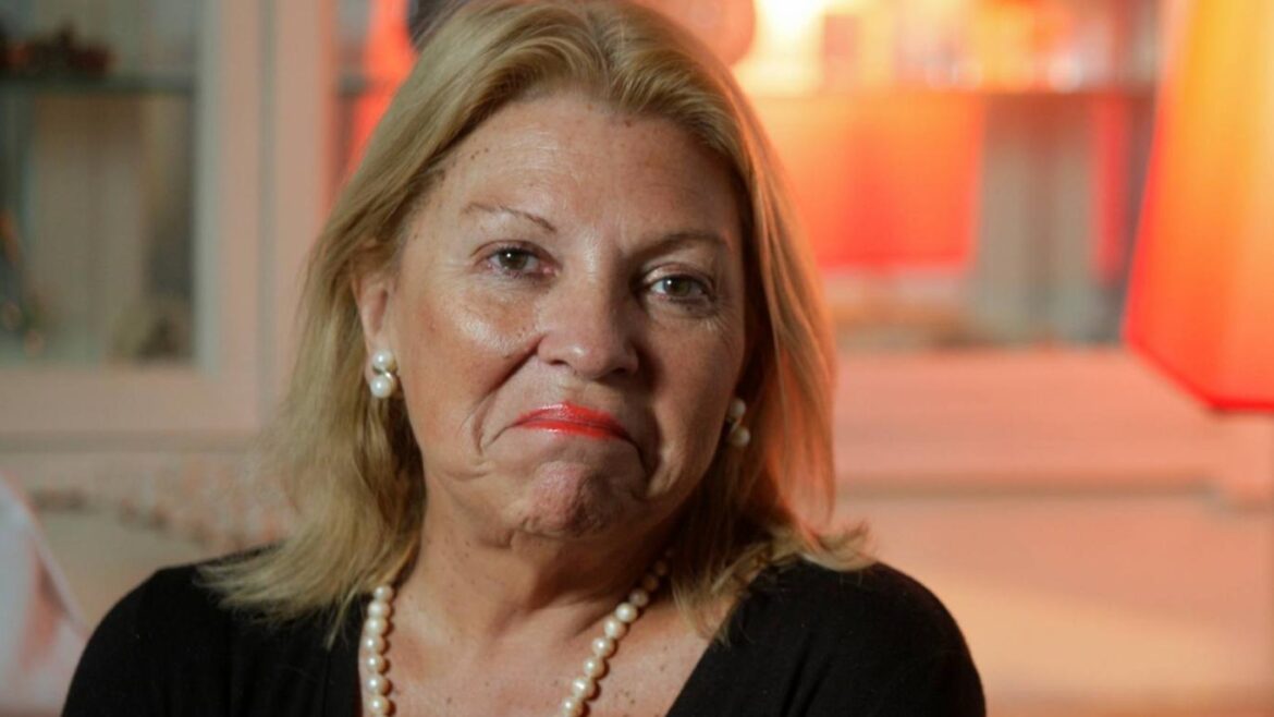 Lilita en modo stand up por Adorni
