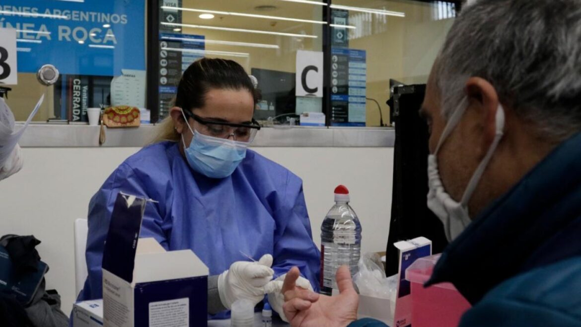 ¿Hubo mala praxis con la compra de test rápidos de China?