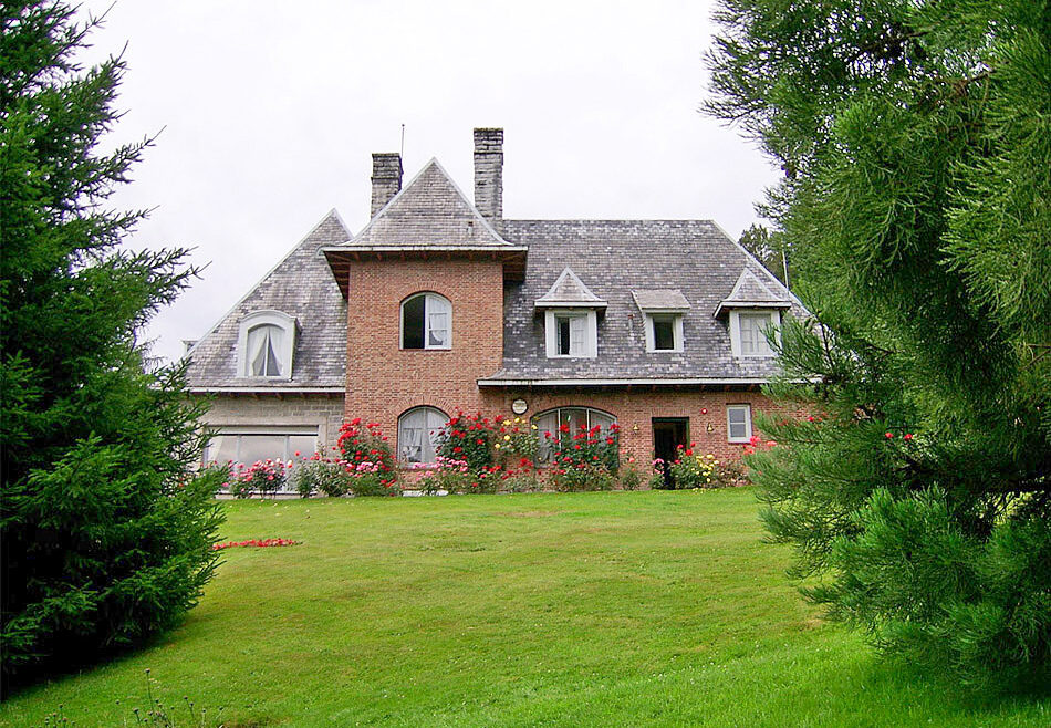 Alberto durmió en un castillo de Villa La Angostura