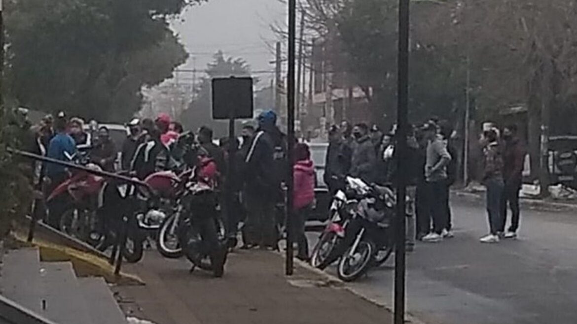 Quiénes son los líderes de la barra de Quilmes involucrados en el asalto al jubilado