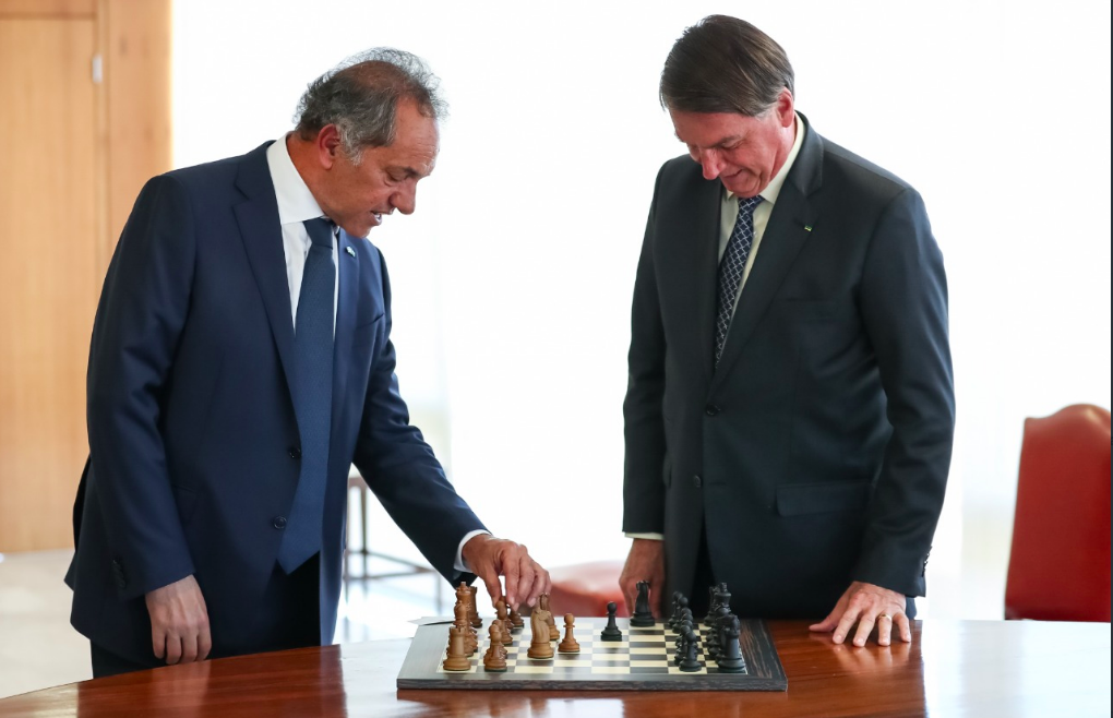 ¿Scioli jugó al ajedrez con Bolsonaro?