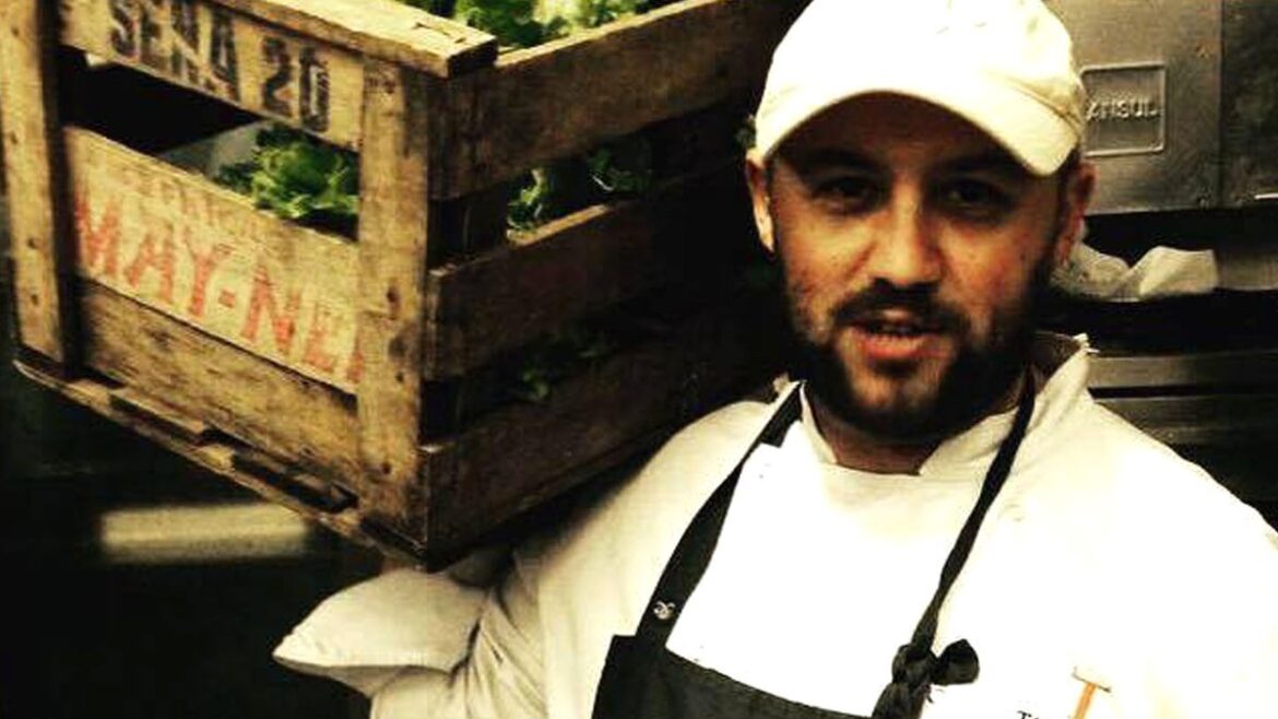 El ex chef de Macri escrachó a famosos por manguear canje