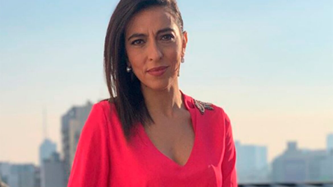 Mujeres: el programa mutante que galopa con el virus
