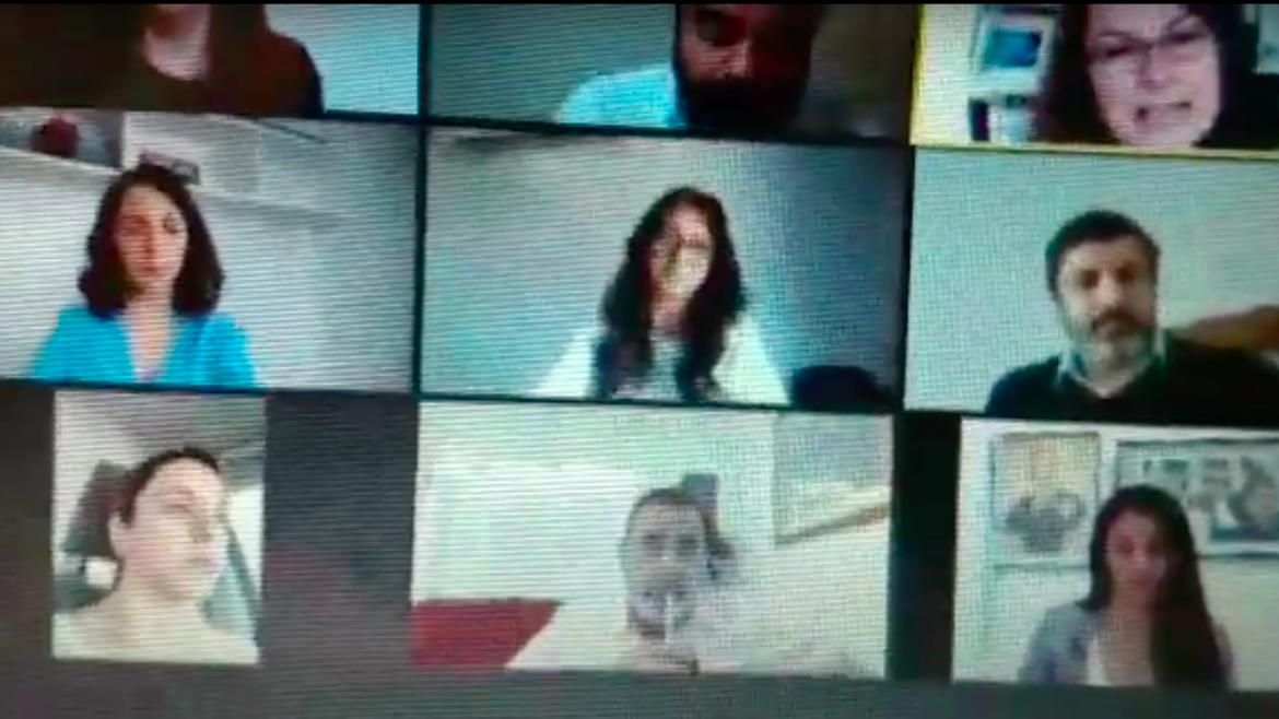 Multaron a la concejal de Pilar que manejaba en plena sesión