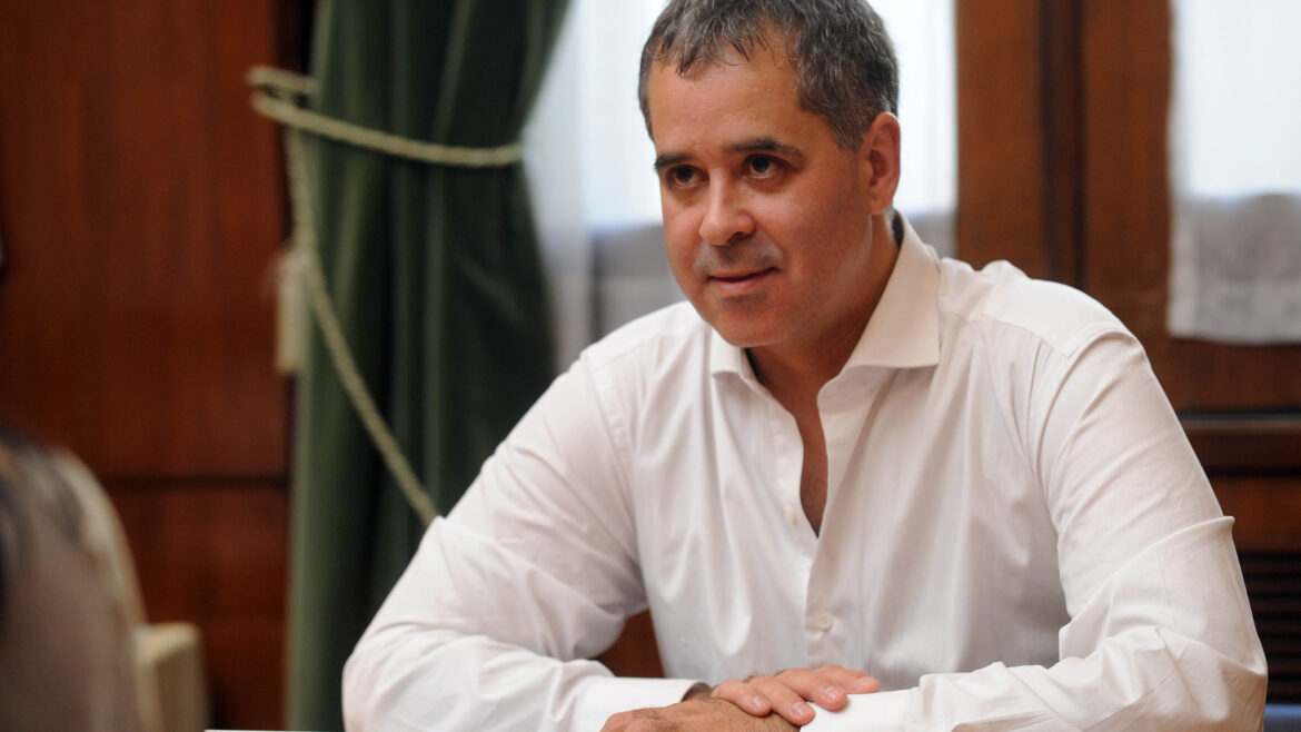 El punto común entre tomas y los Falcon verde